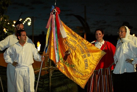 03-08-08 – RANCHO FOLCLORICO GRUPO CULTURAL E RECRIATIVO DA CASA DO POVO DE SANTO ANTONIO DA SERRA (
