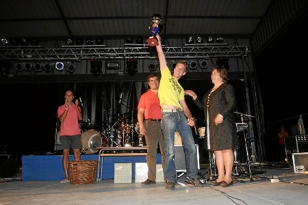 ENTREGA DE PREMIOS  (FERNANDO CASTANHO)