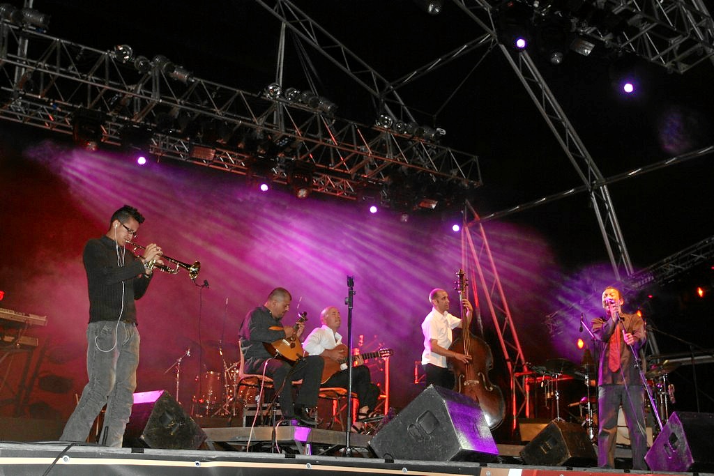 27-08-08 – FADO SI BEMOL  (FERNANDO CASTANHO)