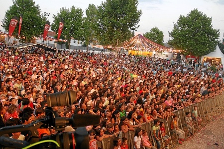 28-08-08 – PUBLICO (FERNANDO CASTANHO E FERNANDO BATISTA)