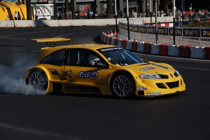 RENAULT ROAD SHOW F1