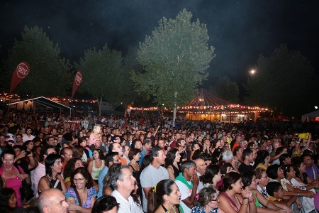 26-08-09PUBLICO(FERNANDO CASTANHO)