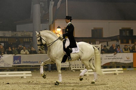 12-11-09 – QUINTA FEIRAAPRESENTAÇÃO DAO PURO SANGUE LUSITANO CRIADO NO BRASIL(JOSÉ BAPTISTA