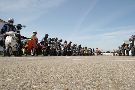 VESPAS – RESISTENCIA 5H DE ALMEIRIM 2011
