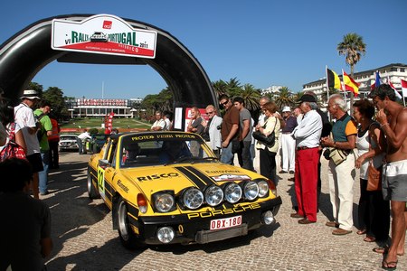 22 – (F.CASTANHO A.MARGARIDO B.ALVES)