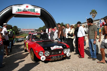 23 – (F.CASTANHO A.MARGARIDO B.ALVES)