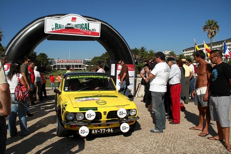 48 – (F.CASTANHO A.MARGARIDO B.ALVES)