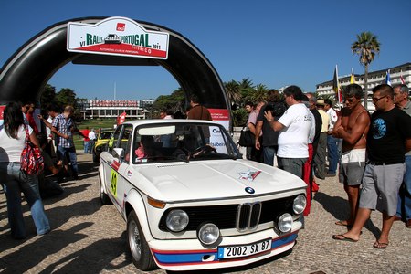 49 – (F.CASTANHO A.MARGARIDO B.ALVES)