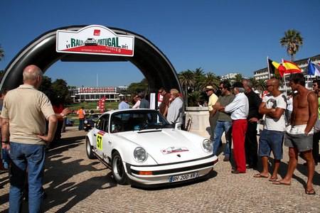 57 – (F.CASTANHO A.MARGARIDO B.ALVES)