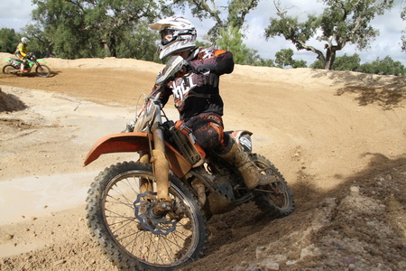 MOTOS(FOTOGRAFO – FERNANDO CASTANHO)