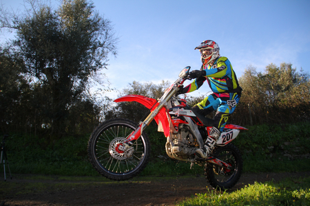 MOTOS  2 PONTOS(FOTOGRAFO – FERNANDO CASTANHO)