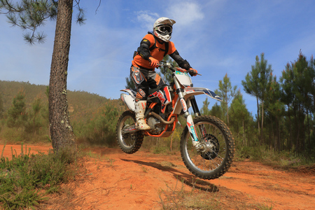 MOTOS PONTO 2 13 FOTOS(FOTOGRAFO – ALFREDO MARGARIDO)