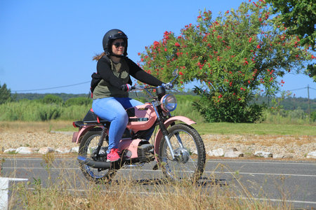 PASSEIO MOTOS E MOTORIZADAS CLASSICAS DO COUÇO 2017 – 6ª EDIÇÃO