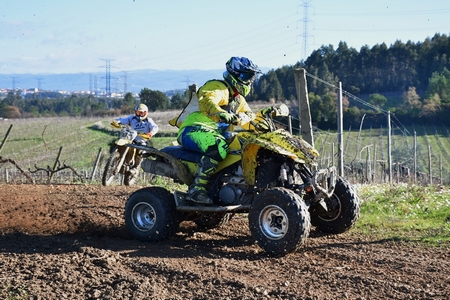 PONTO 2 MOTOS E QUADS 190 FOTOS(FOTOGRAFO – ALFREDO MARGARIDO)