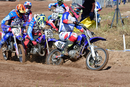 MOTOSYZ85-TTR125-CLASSICAS ENDURO-FUN388 FOTOS(FOTOGRAFO - ALFREDO MARGARIDO)