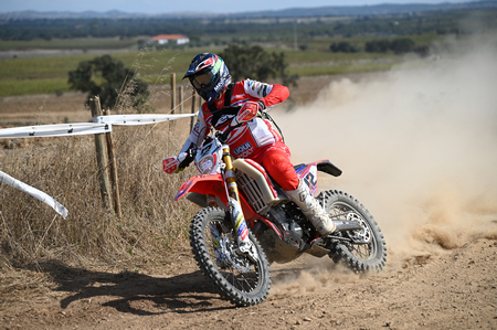 MOTOS PONTO 4943 FOTOS (FOTOGRAFO -ALFREDO MARGARIDO)