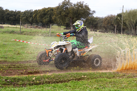MOTOS PONTO 2 (FOTOGRAFO – FERNANDO CASTANHO)