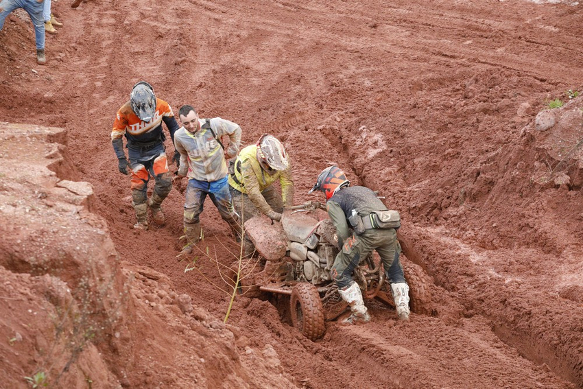 PONTO 3 E 4 MOTOS E QUADS123 FOTOS(FOTOGRAFO - FLAVIO CATARINO)