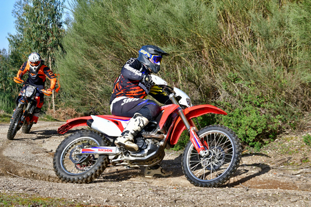 PONTO 2 MOTOS E JIPES 105 FOTOS(FOTOGRAFO – ALFREDO MARGARIDO)