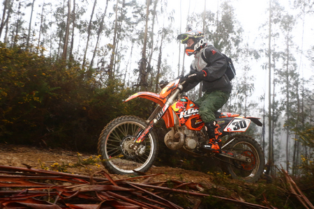 PONTO 2 MOTOS36 FOTOS(FOTOGRAFO -FERNANDO CASTANHO)
