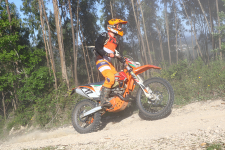 PONTO 2 MOTOS  59 FOTOS(FOTOGRAFO – FERNANDO CASTANHO)