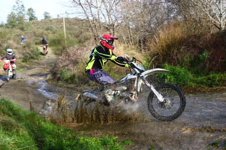PONTO 1 MOTOS E QUADS130 FOTOS(FOTOGRAFO – FERNANDO CASTANHO)