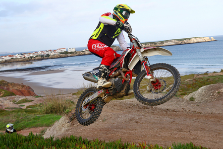 PONTO 2MOTOS 388 FOTOS(FOTOGRAFO – FERNANDO CASTANHO)