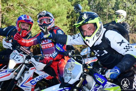 PONTO 2 MOTOS170 FOTOS(FOTOGRAFO – ALFREDO MARAGRIDO)