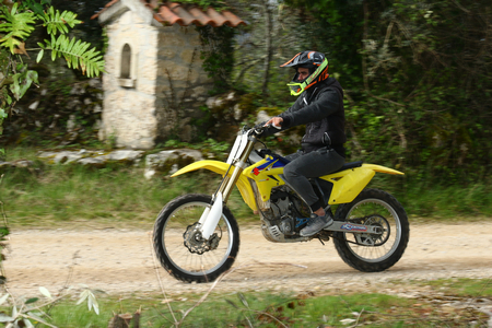 PONTO 2MOTO 4 FOTOS(FOTOGRAFO – FERNANDO CASTANHO)