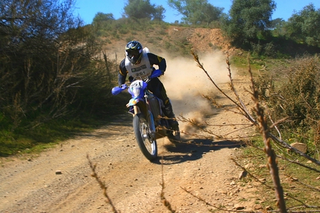MOTO (VITOR)