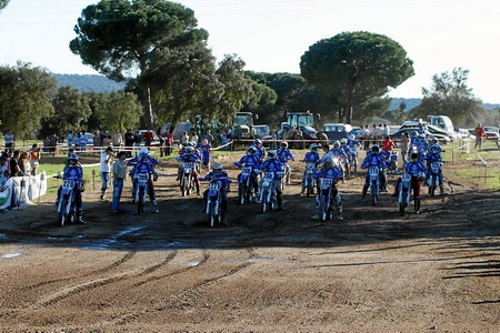 MOTOS