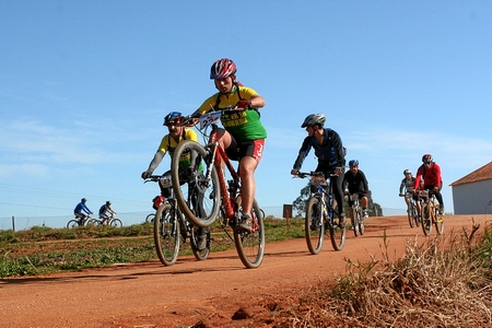 PASSEIO (FERNANDO CASTANHO)